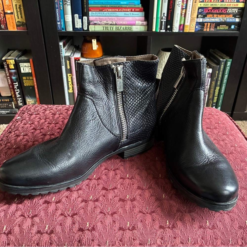 Black Leather Ankle Boots with Zipper